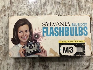 Sylvania M3 Blue Dot Clear Flashbulbs, vintage NOS - Picture 1 of 3