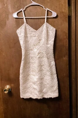 Vestido de novia hecho a mano talla pequeña pequeño Foto 1 de 2