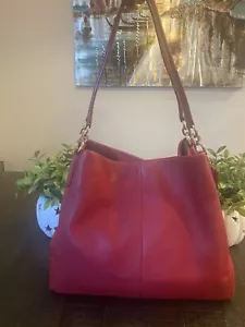 Authentic Coach Madison Phoebe Shoulder Bag Red Pebble Leather - Picture 1 of 16