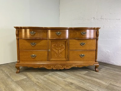 Lexington Furniture Victorian Sampler Collection Triple Door Dresser - Image 1 of 4
