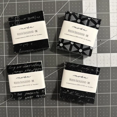 Moda Fondo Moderno - Juego de 4 Mini Dijes Tinta - Tela Edredón Cuadrada 2.5 pulgadas Foto 1 de 4