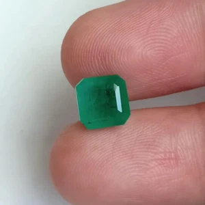 Piedra preciosa suelta extraída tierra corte octágono esmeralda verde zambia 8X8 mm 3,15 quilates - Imagen 1 de 9