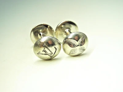 Autentici gemelli Louis Vuitton LV Bouton de Manchette argento sterling AG925... - Immagine 1 di 4