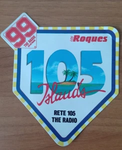 ANNI '80 ADESIVO RADIO 105 ISLANDS - 12X12 CM - Foto 1 di 2
