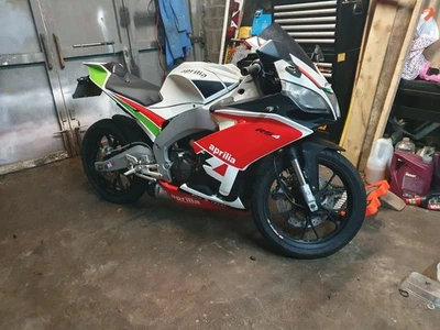Aprilia RS4 125 61/2011, New MOT  12000 miles, Learner Legal. - Image 1 of 4