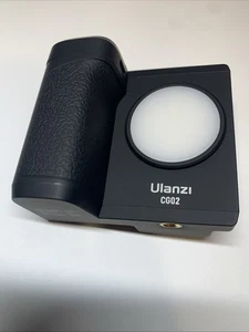 Ulanzi CG-02 Smartphone Camera Shutter Grip Bluetooth with Fill Light - Photo 1 sur 6