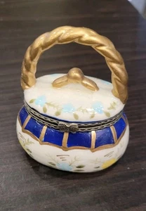 Portamonete vintage portagioie porcellana ricordo fiori oro blu chiusura farfalla - Foto 1 di 3