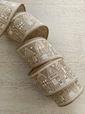 CINTA DE BORDE CON CABLE ESTAMPADO CASAS DE PAN DE JENGIBRE NAVIDAD 5 YARDAS, 2 1/2" de ancho Foto 1 de 3