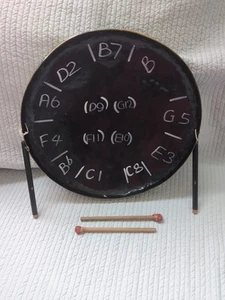 Tambor Caribbean 15" Acero Sartén con Palos 14 Notas Música Pintada Barbados Usado en Excelente Condición - Imagen 1 de 4