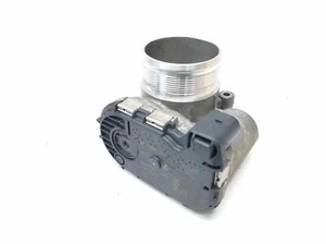 Audi A3 A4 A5 Allroad Q3 Q5 2017-2023 carrocería del acelerador 2,0 L 06K133062M OEM reciclado - Imagen 1 de 4