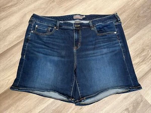 Women's Torrid Feel the Fit Mid Rise Mid Short Super Soft Blue Jeans ~ Size 18 - Picture 1 of 4