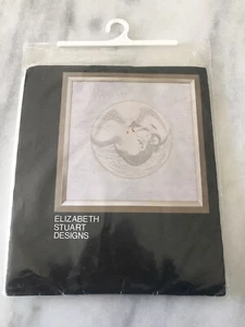 Elizabeth Stuart Designs Counted Cross Stitch Kit - 'Flight' Seagulls - 28 cm - NEU - Bild 1 von 7