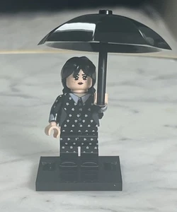 Lego Mittwoch individuell bedruckte Minifigur Addams Family 2 Regenschirm - Bild 1 von 3