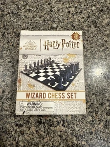 Harry Potter Wizard Chess Set : Miniature Collectible Set You Can Play by Donald - Foto 1 di 8