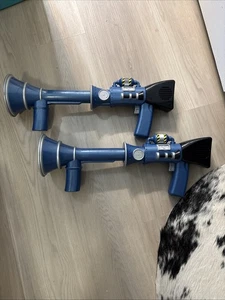Minions, Despicable Me Fart Blaster Set Of Two - Picture 1 of 2