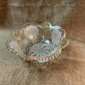 Circa 1900 US glass company sunflower a.k.a. intaglio daisy fruit bowl with gold - Picture 1 of 5