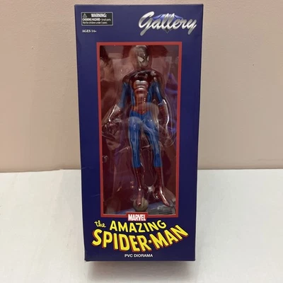 Diamond Select The Amazing Spider-Man 9"  Gallery Diorama NIB Sealed - Image 1 of 4