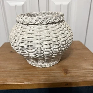White Wicker Planter Boho Coastal Chic Round Woven - Picture 1 of 5