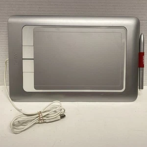 Wacom Bamboo Fun- CTH-661 USB Graphics Drawing Tablet Works Stylus Pen Included - Picture 1 of 9