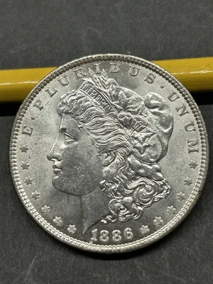 DÓLAR DE PLATA MORGAN 1886-P SIN CIRCULAR. ENVÍO GRATIS. Foto 1 de 2