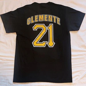 Pittsburgh Pirates Roberto Clemente Baseball t shirt - Picture 1 of 2