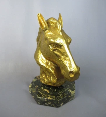 Scultura cavallo ottone testa dorata base in marmo nero statua vintage metà ‘900 - Immagine 1 di 4