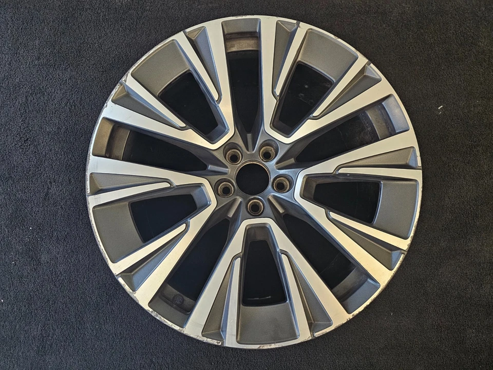 Llanta de aleación 18-22 XC90 Volvo 20" x 9 5 radios múltiples corte diamante negro 32243456 Foto 1 de 4