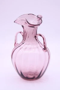 Vintage lila Amethyst Glas Vase mundgeblasen Rüschenrand Doppelhenkel - Bild 1 von 5