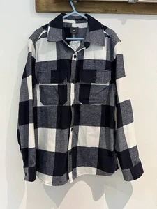 Sopracamicia H&M bianca e nera a quadri, taglia media nuova con etichetta - Foto 1 di 11