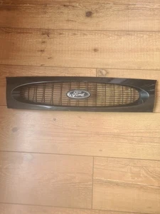 Ford Fiesta MK5 Radiator Grill 96FB8A133 Used - Picture 1 of 7