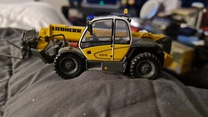 Liebherr 435-13 Scale Model 1:50 Telehandler - Picture 1 of 3