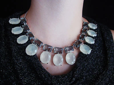 COLLAR KATE SPADE RARO ÓPALO NUPCIAL GRIS HUMO HANCOCK PARK PLATEADO Foto 1 de 4