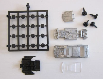 Johnny Lightning scala 1:64 '85 Pontiac Trans Am TEST SHOT con sprue NON FILATO - Immagine 1 di 4
