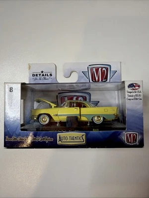 M2 Machines 1957 DeSoto Fireflite Auto-Thentics R43 acabamento dourado LE 750 peças - Imagem 1 de 4