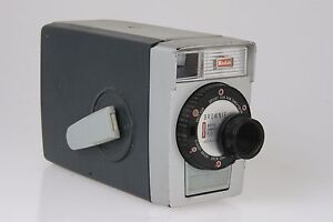 Kodak Brownie 8 Movie Camera Doppel 8 f=2,7           