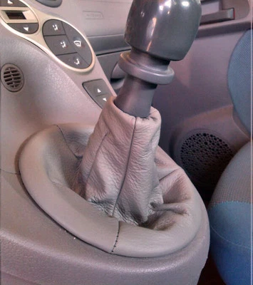 Auriculares de cambio de marchas para Fiat Panda 169 cuero gris claro genuino hechos en Italia Foto 1 de 4