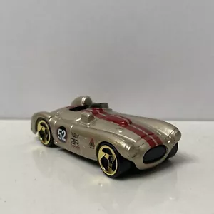 1952 52 Cunningham C4R Collectible 1/64 Scale Diecast Diorama Model - Picture 1 of 4