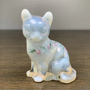 Fenton Opalescent Sitting Cat Kitten Glass Figure Lavender Petals Signed A Meeks - Picture 1 of 11
