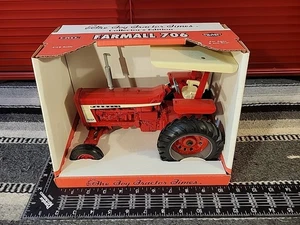 Ertl Farmall 706 1/16 Diecast Farm Tractor Replica Collectible - Picture 1 of 7
