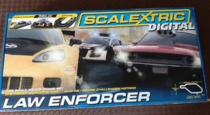 Scalextric 1:32 Digital Law Enforcer Set C1310 - Bild 1 von 1