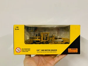 Norscot Caterpillar Cat 140H Motor Grader 1/50 Scale DieCast 55030 New in Box - Picture 1 of 4