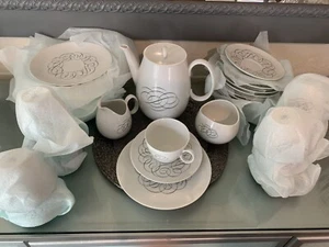 1950’s Rosenthal Raymond Loewy Continental China SCRIPT Coffee Set 39 piece - Picture 1 of 5