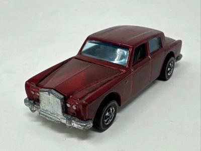 Vintage Hot Wheels Redline 1969  Rolls Royce Silver Shadow - Red - Image 1 of 4