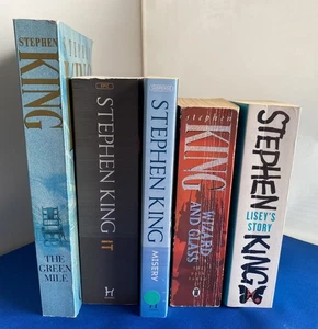 Stephen King Paperback Book Bundle - 5 Paperback Books - Good Condition - Picture 1 of 11