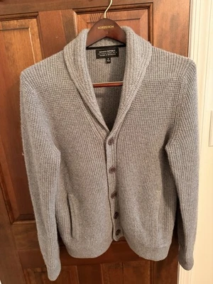 Men’s Todd & Duncan Knit Cashmere Cardigan for Banana Republic Medium Gray *flaw - Image 1 of 4