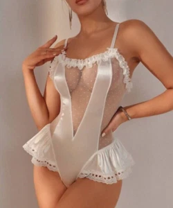 Lencería de peluche de colección estilo años 80 satinado blanco aleteo volantes panel de lunares transparente - Imagen 1 de 12