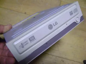 LG GSA-4163B IDE Internal 16X super multi DVD Writer Drive 5.25" - White - Picture 1 of 8