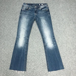 Miss Me Jeans Mujer 26 Azul Bootcut Dobladillo Crudo Lavado Medio Denim Cápsula Todos los Días - Imagen 1 de 13