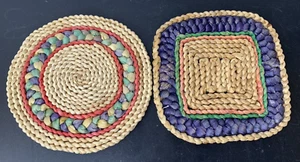 2 Untersetzer Stroh Vintage 1x rund, 1x quadratisch je ca. 18 cm, gebraucht - Bild 1 von 1
