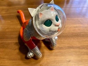 Kenji Yanobe SHIP'S CAT (Flying) Figure Mascot PVC Vermilion Red - Picture 1 of 6